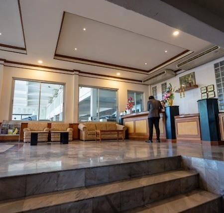 Golden House Service And Apartment Районг Екстериор снимка