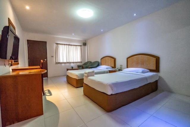 Golden House Service And Apartment Районг Екстериор снимка