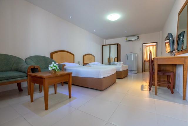 Golden House Service And Apartment Районг Екстериор снимка